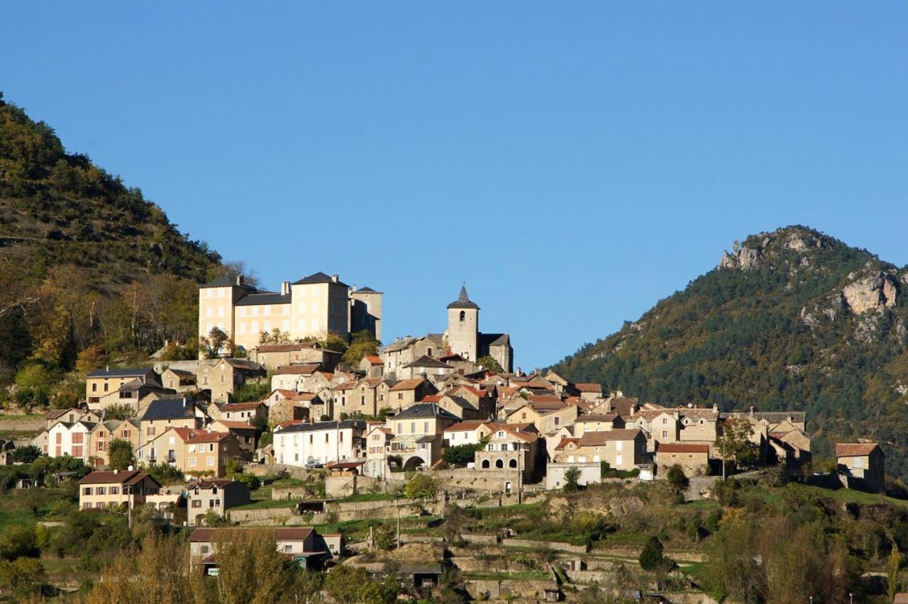 Maison Charmante Avec Vue Sur La Montagne, 莫斯特约勒斯 外观 照片