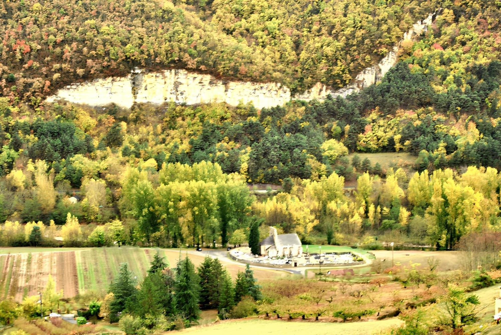 Maison Charmante Avec Vue Sur La Montagne, 莫斯特约勒斯 外观 照片